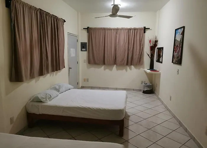 Guest house Los Cerezos Zihuatanejo
